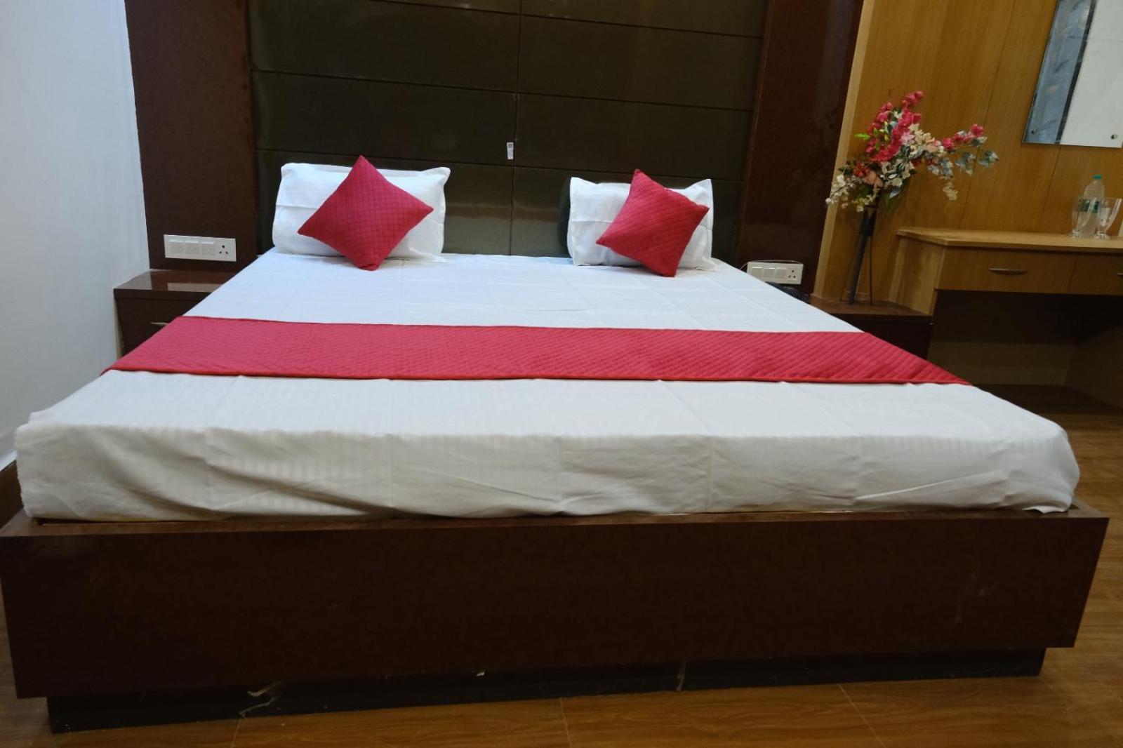Hotel Golden Continental Deoghar Εξωτερικό φωτογραφία
